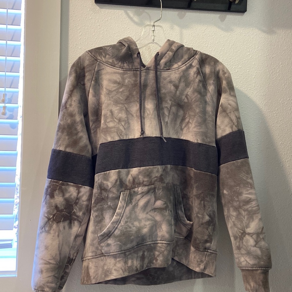 Black Zumiez Tie-Dye Sweatshirt